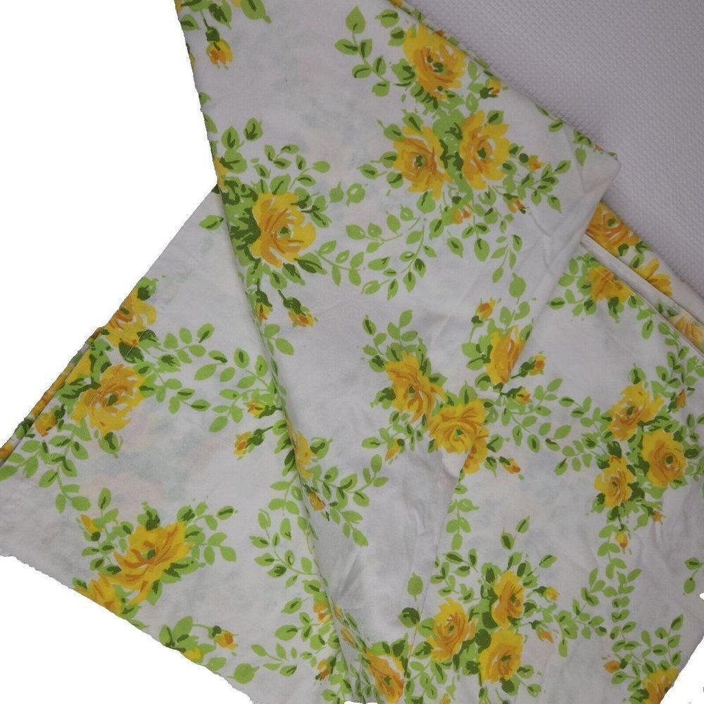 Vintage 70s Stevens Utica Yellow Roses Flat Sheet Twin Size Percale